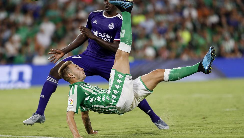 穆古鲁扎连续二十场比赛得分超过晋级下一阶段,SKT不断突破!观众掌声雷动的简单介绍