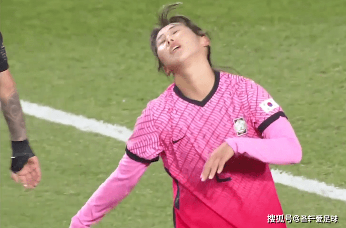 爱游戏官网广州队迎亚洲杯关键赛,训练课后门线救险,媒体盛赞,心理建设被强调的简单介绍